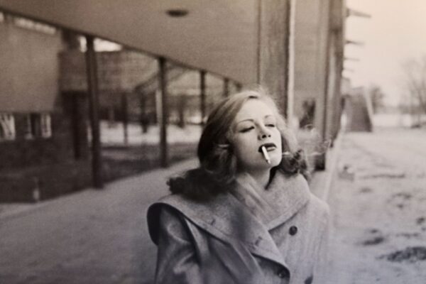 Der Film zeigt das Leben von Hildegard Knef, der Grande Dame des Chansons.