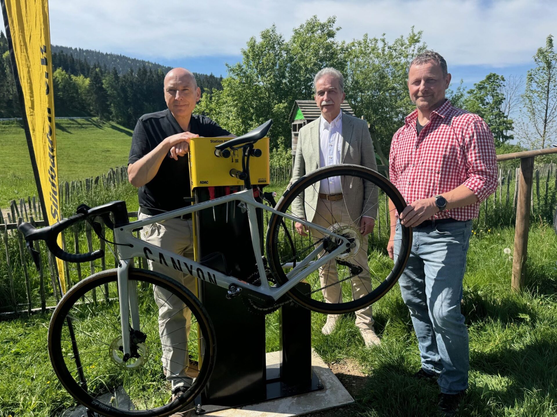 ADAC Radservice Holzschlägermatte