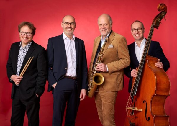 Das Frank Muschalle Trio (verstärkt durch den Gastmusiker Stephan Holstein) spielt am 25. Juni im Augustinum in Freiburg.