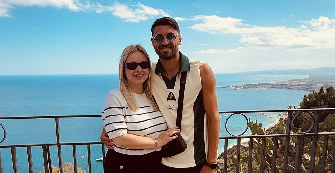 Schnappschuss aus Taormina – Vincenzo Grifo und seine Frau Vanessa verbringen ihren Urlaub gerade in Sizilien. Foto: www.instagram.com/grifov32
