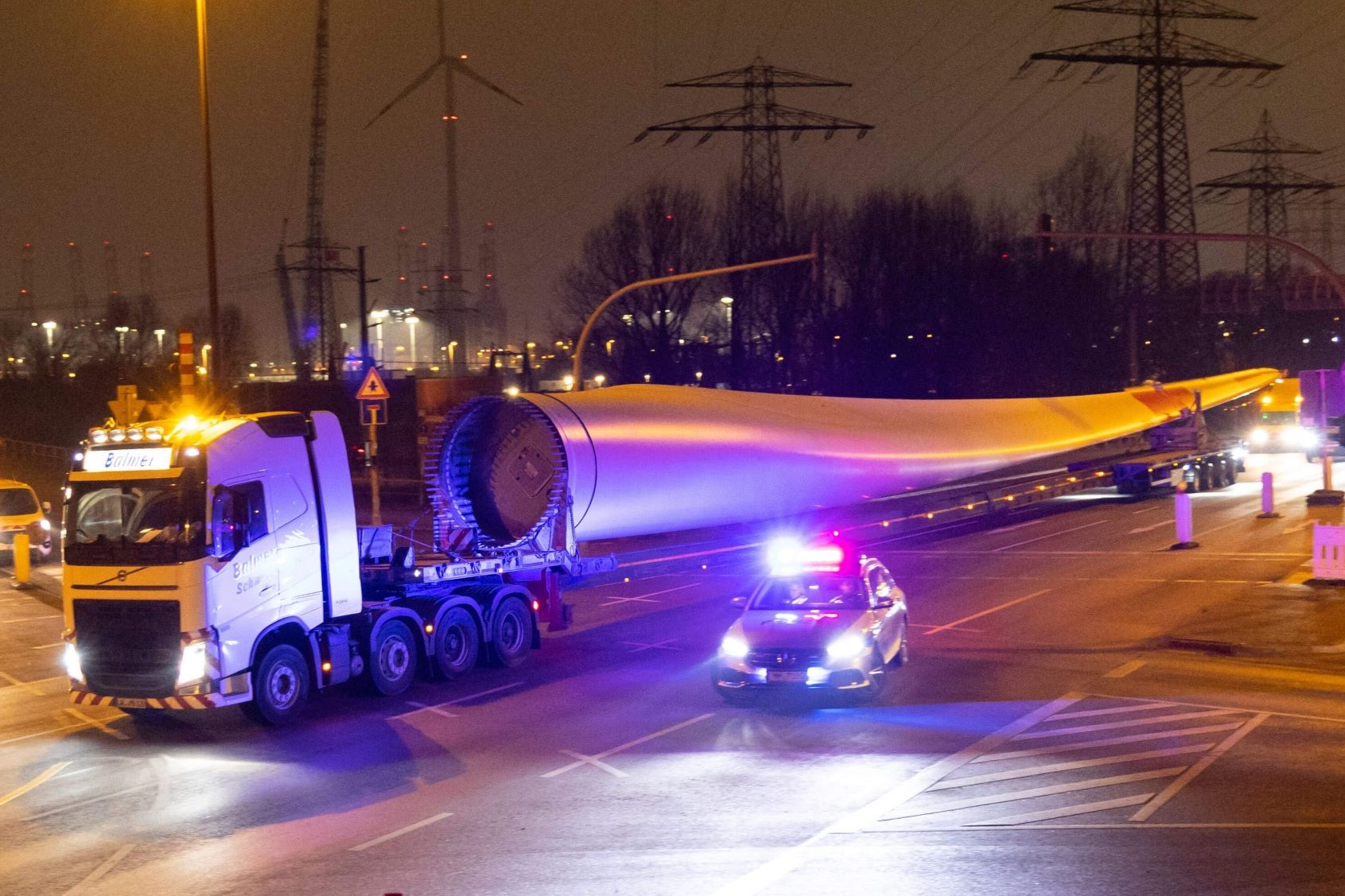 Transport von Rotorblättern für Windrad
