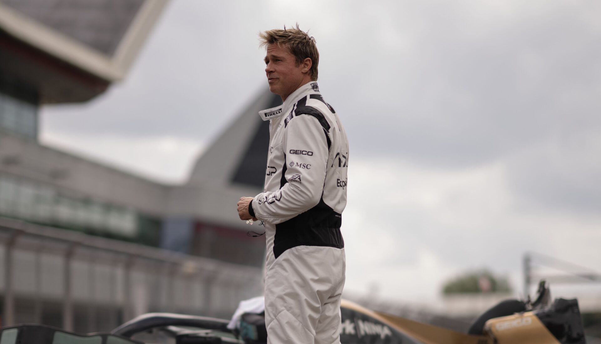 Ein Unfall beendete seine Formel 1 Karriere: Sonny Hayes (Brad Pitt) will es nochmal wissen und kehrt nach 30 Jahren zurück auf die Rennstrecke.