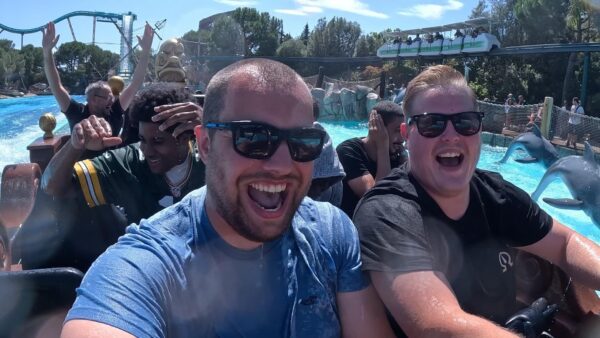 Florian und Tobias sind für die TV-Doku im Europa-Park unterwegs.