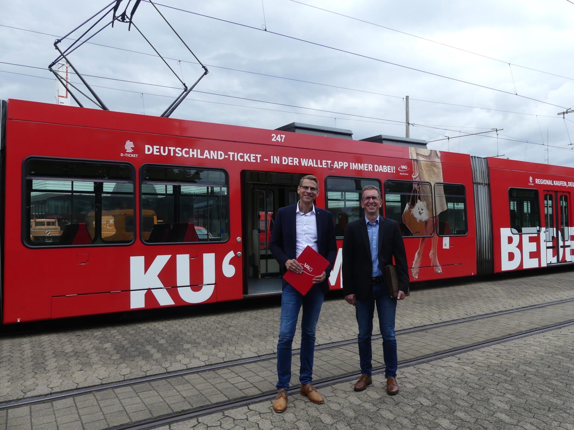 Die Vorstände der Freiburger Verkehrs-AG, Oliver Benz und Stephan Bartosch, zogen eine positive Bilanz fürs vergangene Jahr.