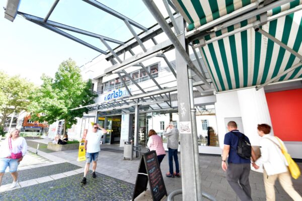 Karlsbau West