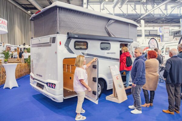 Caravan live