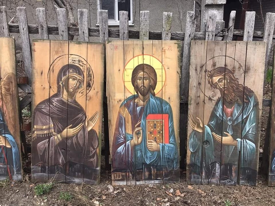 Das ukrainische Künstlerpaar Oleksandr Klymenko und Sonia Atlantova verwandelt Todbringendes in Symbole des Lebens: