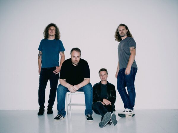 Ein Madsen-Konzert verspricht Fan-Favoriten sowie neue Tracks, bei denen Mitsingen ebenso erwünscht ist wie kollektives Ausrasten. Ein würdiger Abschluss für das ZMF 2026.