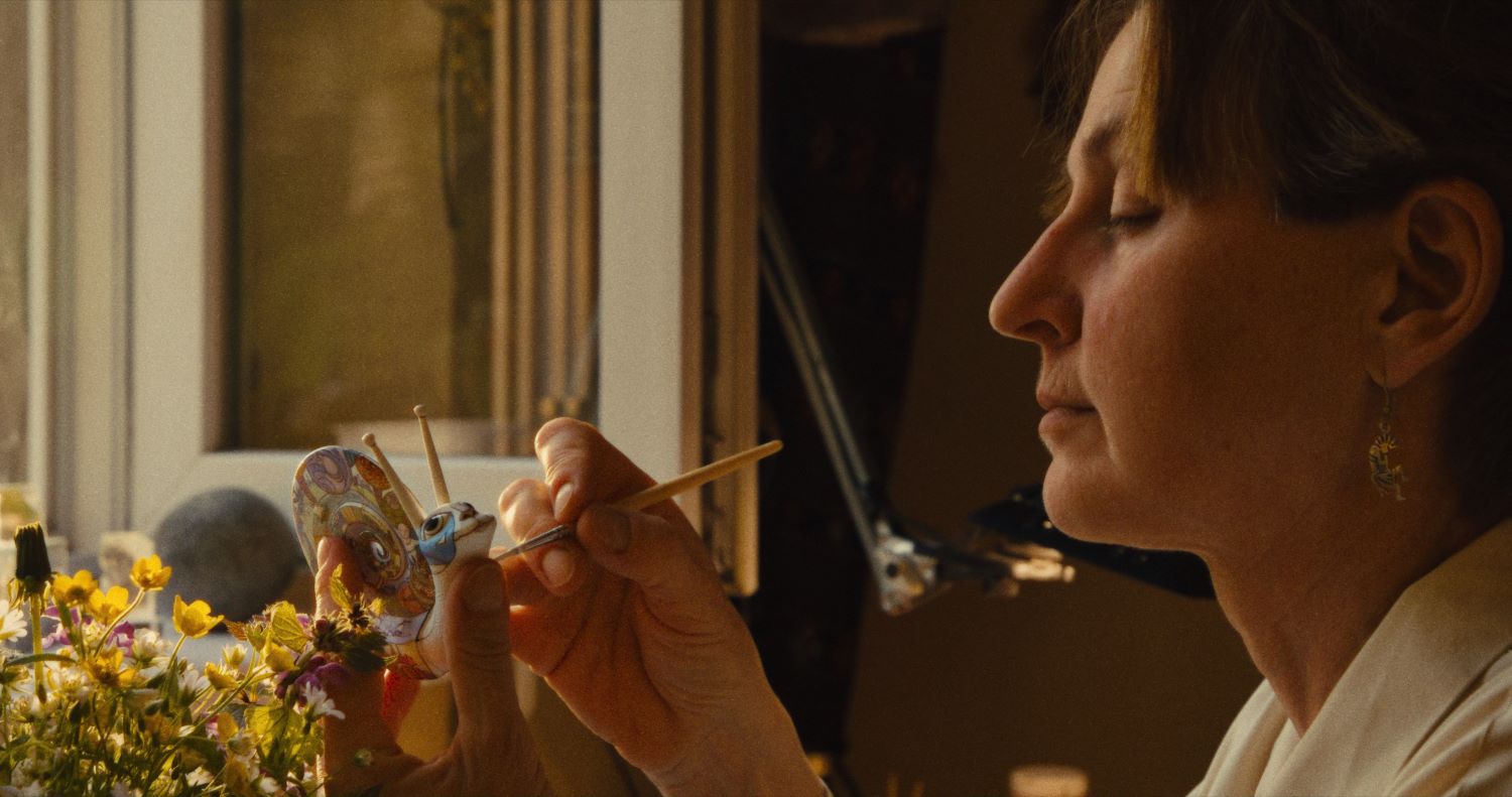 Die Kinowoche wird mit der oscarnominierten Doku "Porcelain War" über den Krieg in der Ukraine und drei ukrainische Künstler aus Charkiw eröffnet. Foto: Picturehouse