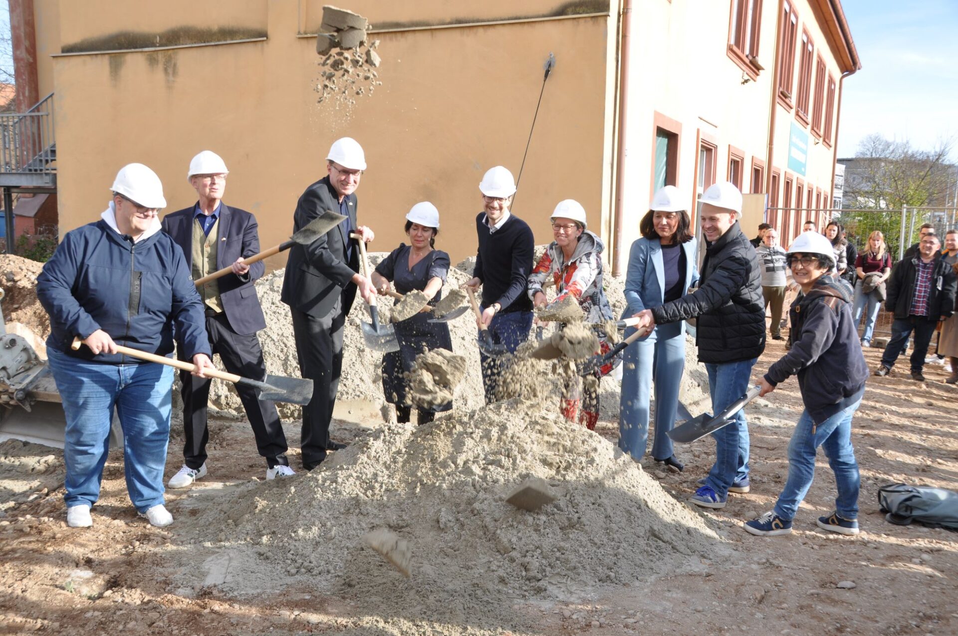Spatenstich Breisacher Hof