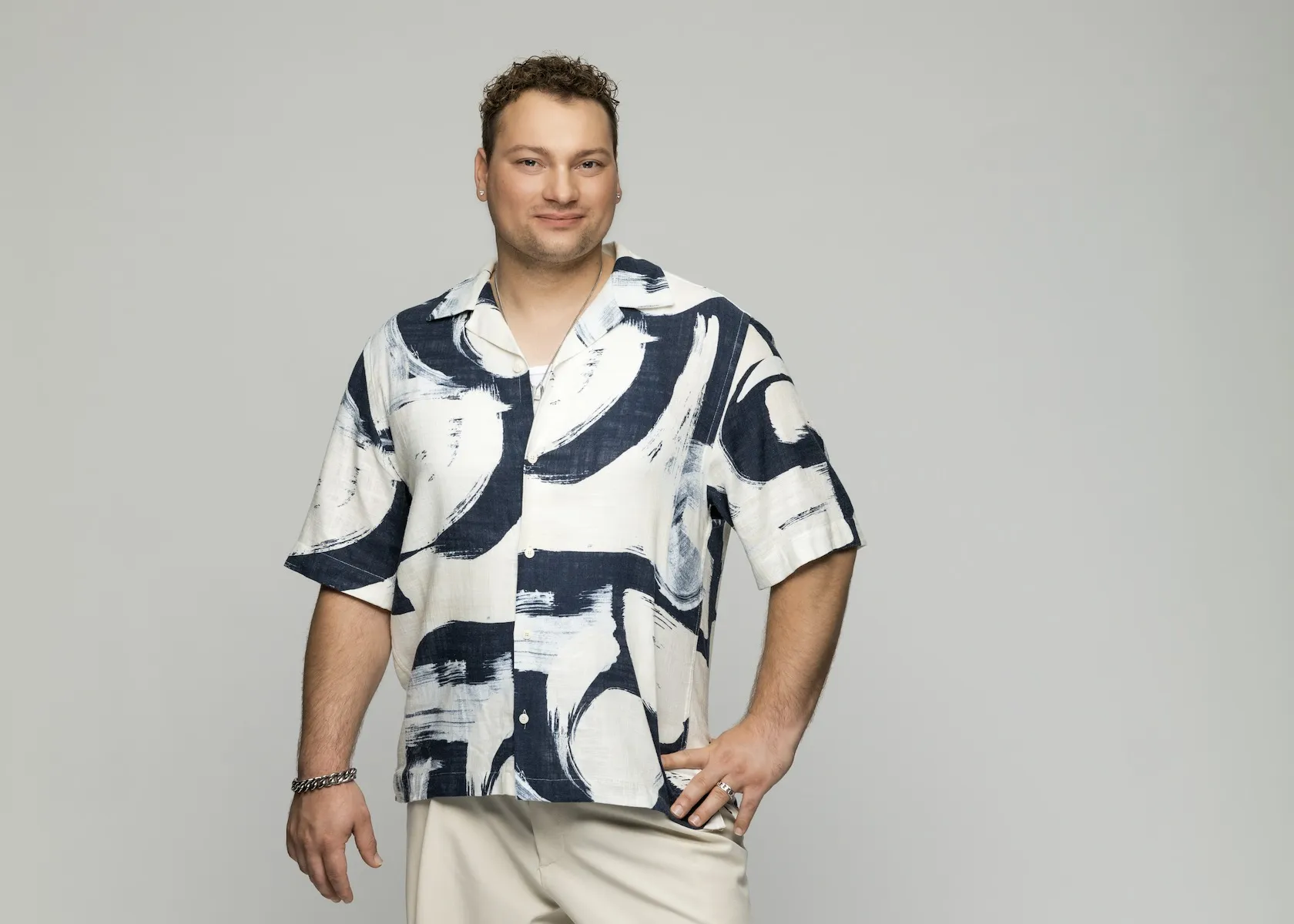 Der aktuelle DSDS-Gewinner Christian Jährig wird neben weiteren Kandidaten und Siegern der TV-Show beim Konzert von Dieter Bohlen in Freiburg dabei sein.