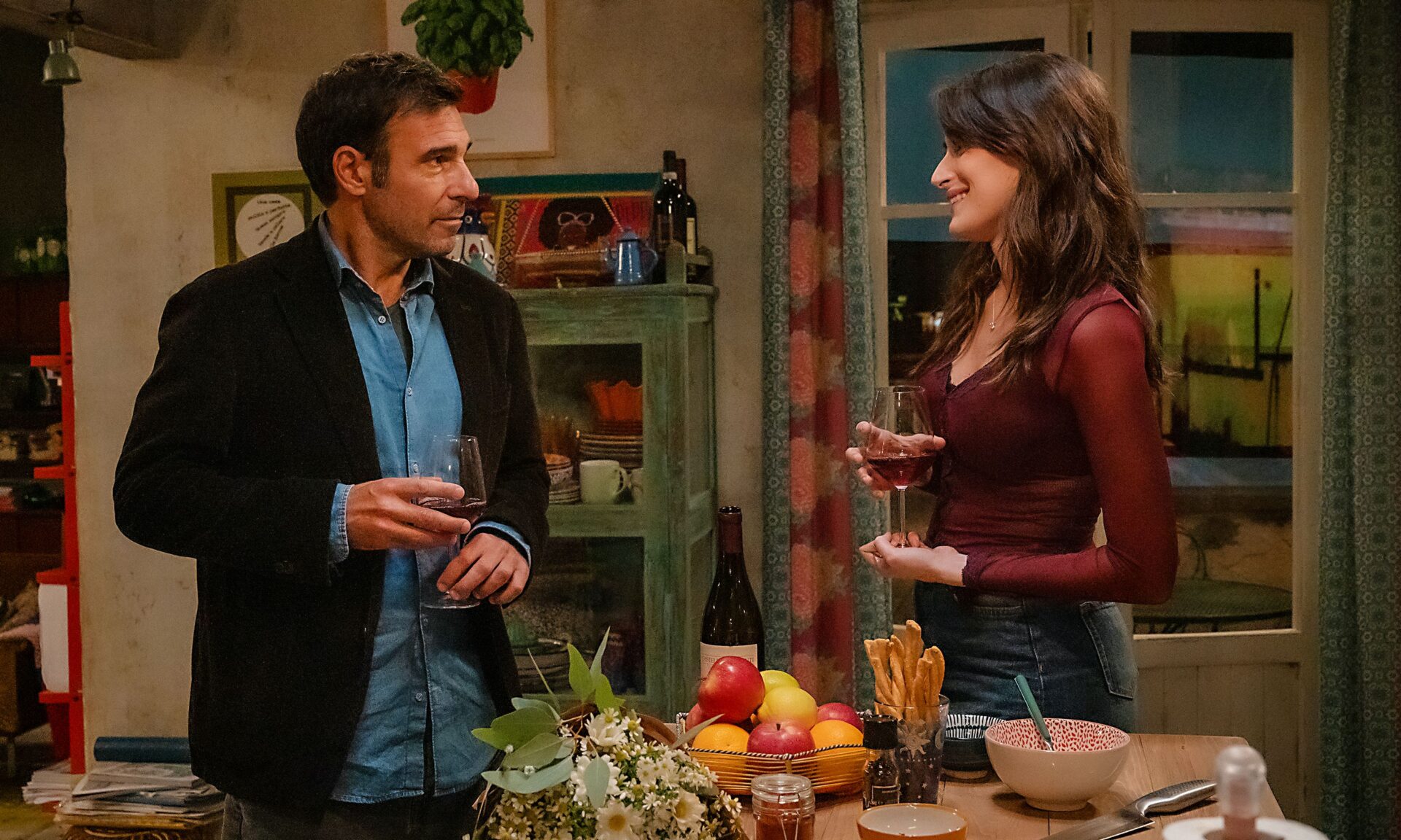 Lara (Pilar Fogliati) und Piero (Edoardo Leo) treffen sich zu ihrem ersten Date. Foto: Capelight Pictures