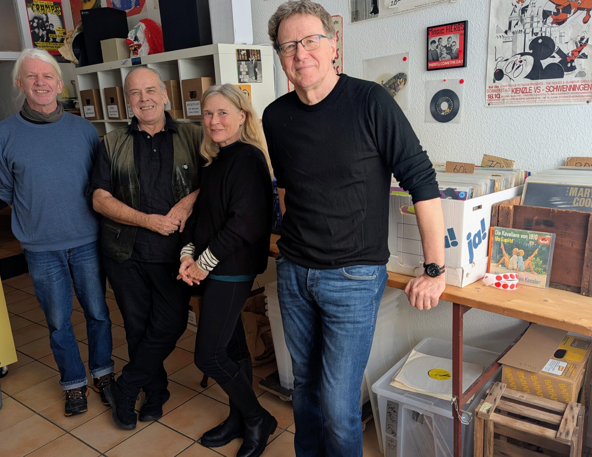 Plattenladen "Rock Up Store? in einem Taucherladen Freiburg