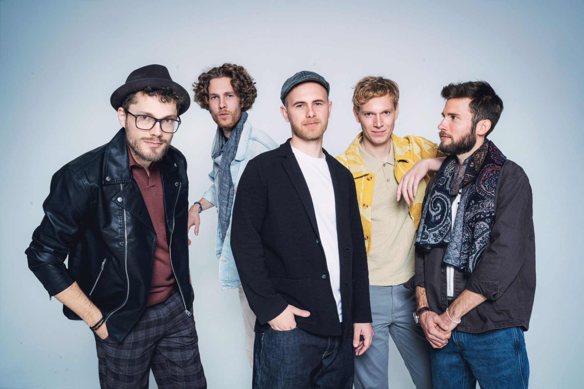 Die Freiburger a cappella-Band „Anders“präsentiert Songs, die berühren und sich mit den großen Momenten des Lebens befassen.