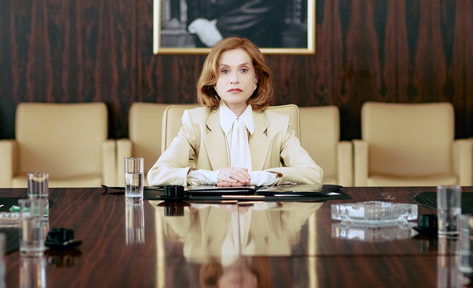 Marianne Farrère (Isabelle Huppert) ist Geschäftsfrau durch und durch.