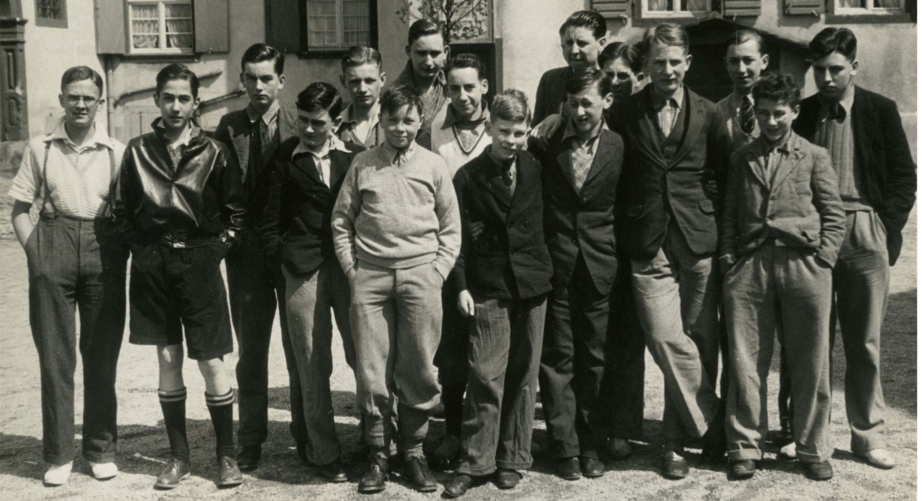 Einige der Mitglieder der englischen Schülergruppe von 1936. Foto: Stadtarchiv Freiburg M 75-1 K. 1