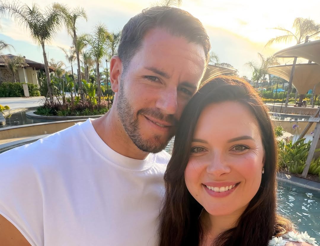 Christian und Kati Günter (rundes Bild) genießen mit ihren Kindern derzeit Familienzeit im Urlaub. Foto: instagram.com/cg30